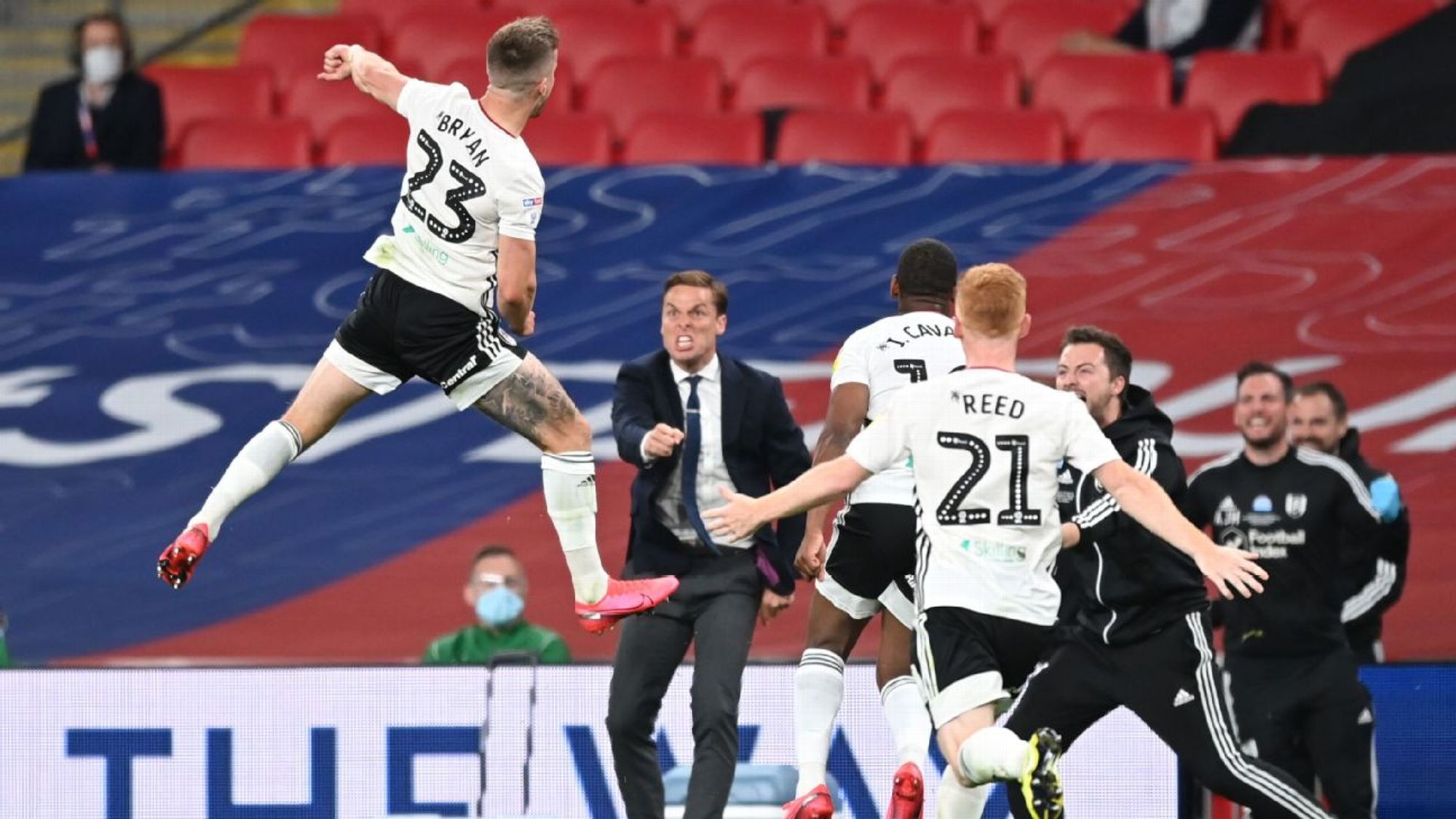 新月俱乐部 新月俱乐部